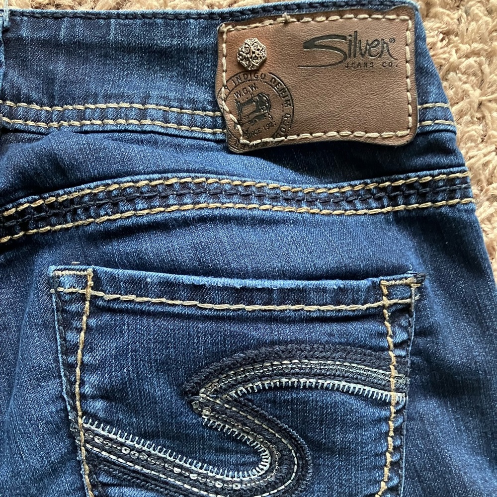 Silver Jeans size 25 Capri